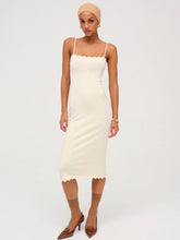 Sisi Scallop Knit Midi Dress